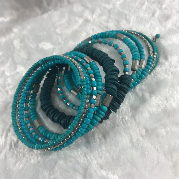 BoHo Beaded Bracelet Memory Wire Turquoise Color - Picture 6 of 6